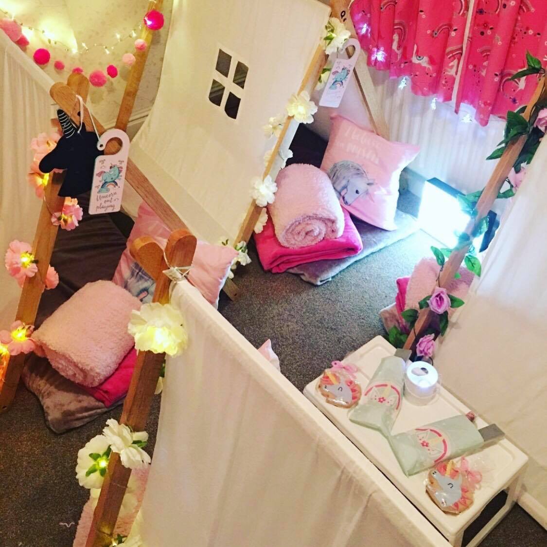 67384335_894764934218502_5804949253197398016_n four sleeping tents decorated with flowers ready for a sleepover